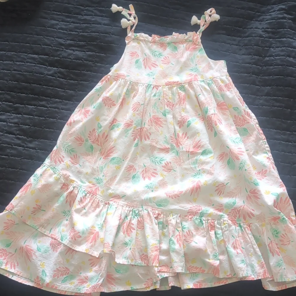 Summer dress bundle - Picture 3 of 3